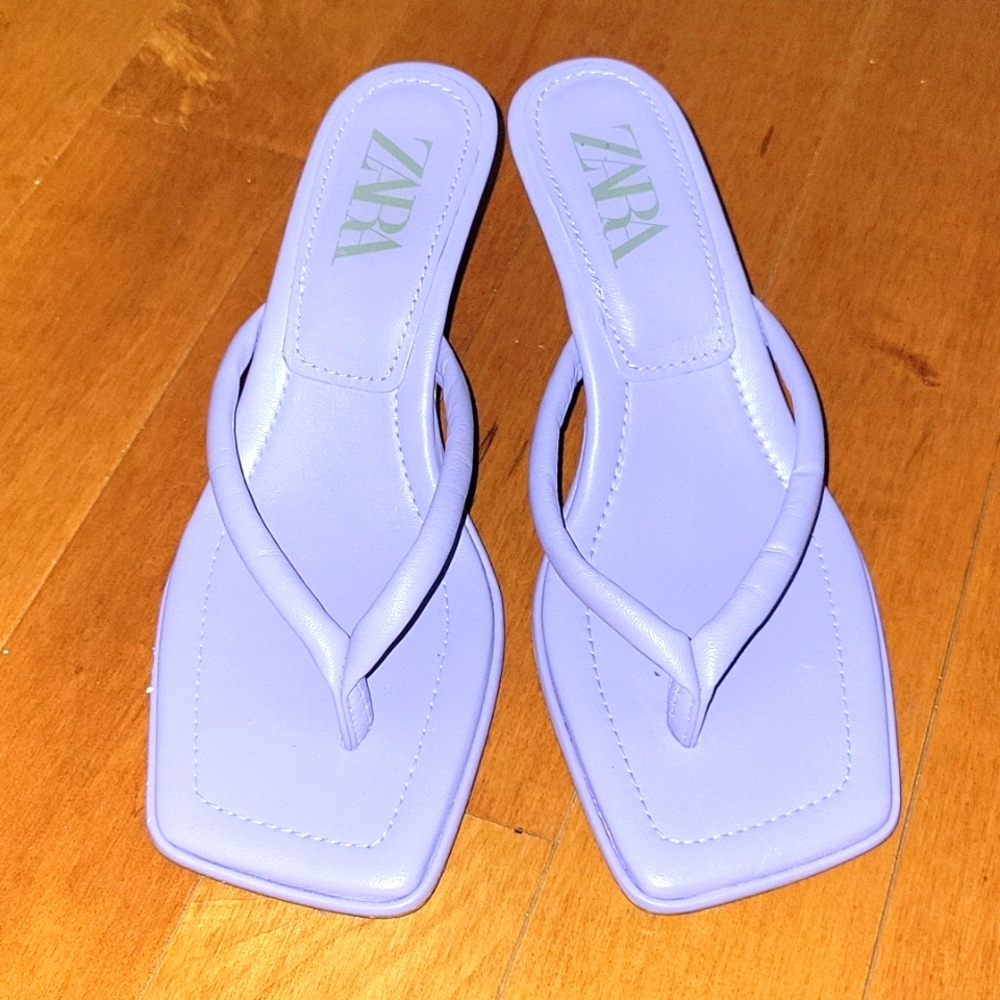 Zara lilac thong sandals. Size 38 EU. Used.